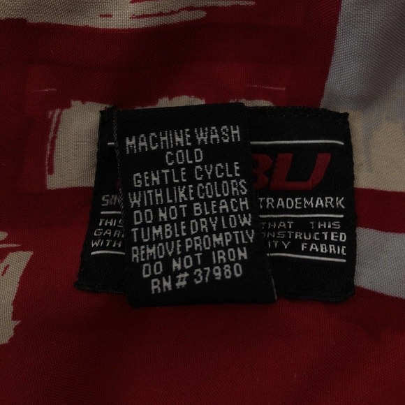 Vtg Fubu Men's S/S Button Up Shirt Sz XL All over Graphics Red EUC - Picture 7 of 7